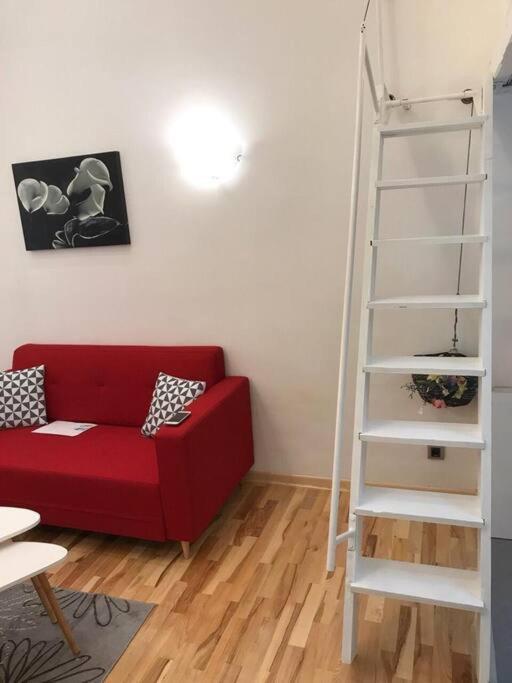 4 Downtown Apartment Belgrade